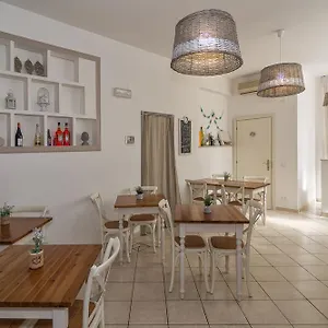 City Hotel Отель